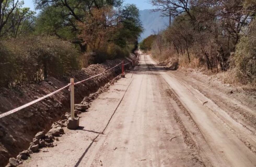 Obra de agua en El Alto y próximo corte de Av. Los Porteños