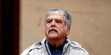 Former Planning Minister Julio De Vido arrives to the federal justice building where former Argentine President Cristina Fernandez de Kirchner attended court, in Buenos Aires, Argentina April 13, 2016\u002E Picture taken April 13, 2016\u002E REUTERS/Marcos Brindicci ciudad de buenos aires julio de vido detencion del ex ministro de planificacion federal en los tribunales de comodoro py investigacion corrupcion