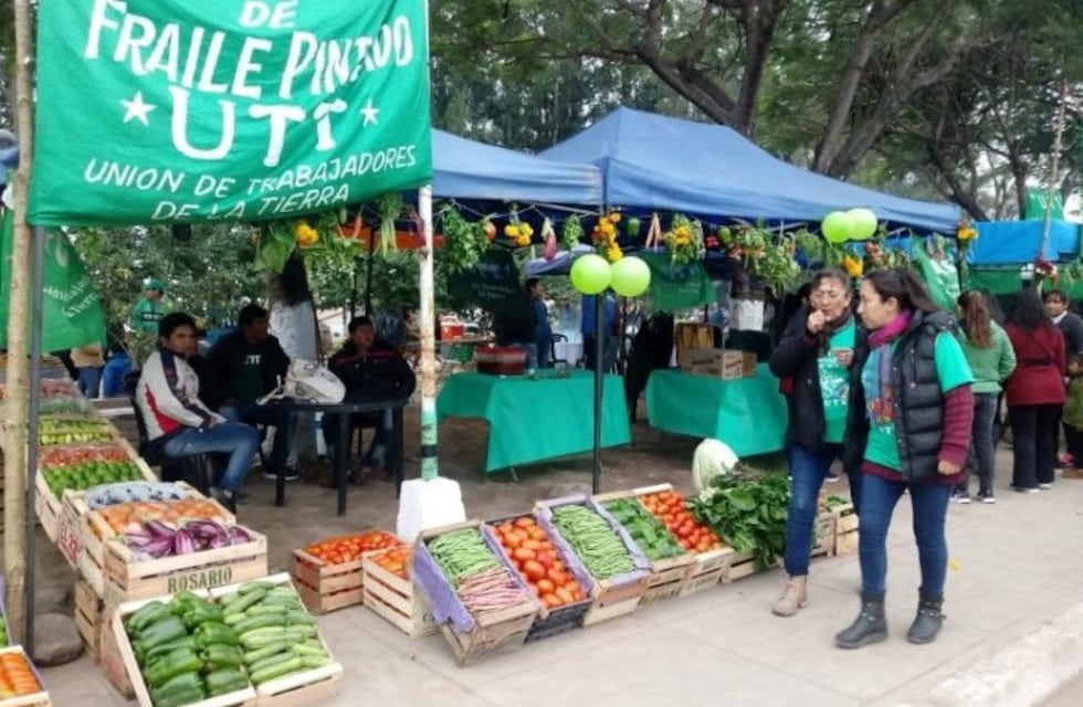 Trabajadores de la Tierra, orgullosos de sus productos, su desarrollo y su cultura