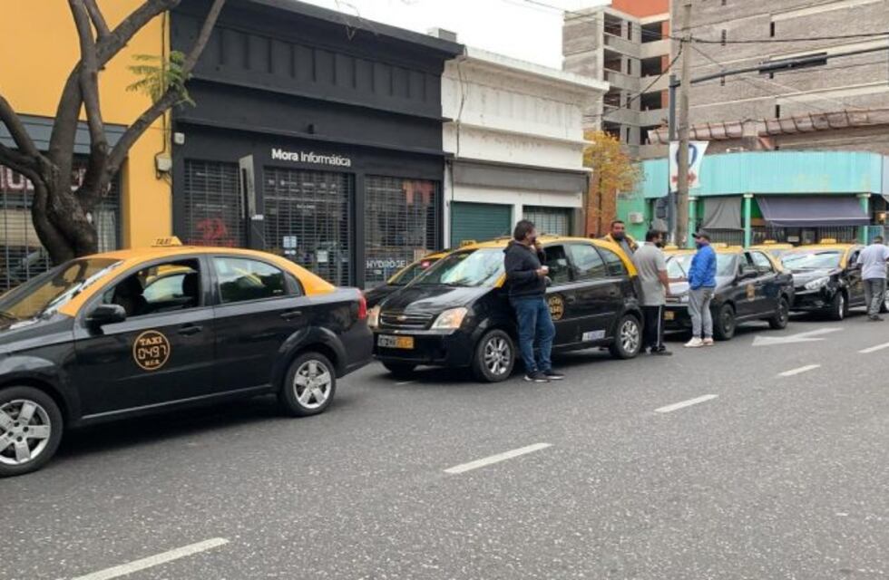 Viajar en taxi será 30% más caro a partir de diciembre