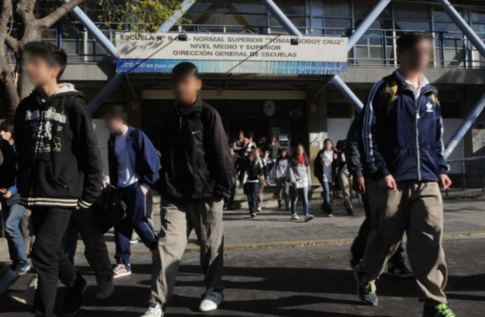 Colegio Nornal: los alumnos rinden los sábados luego de las amenazas de bomba