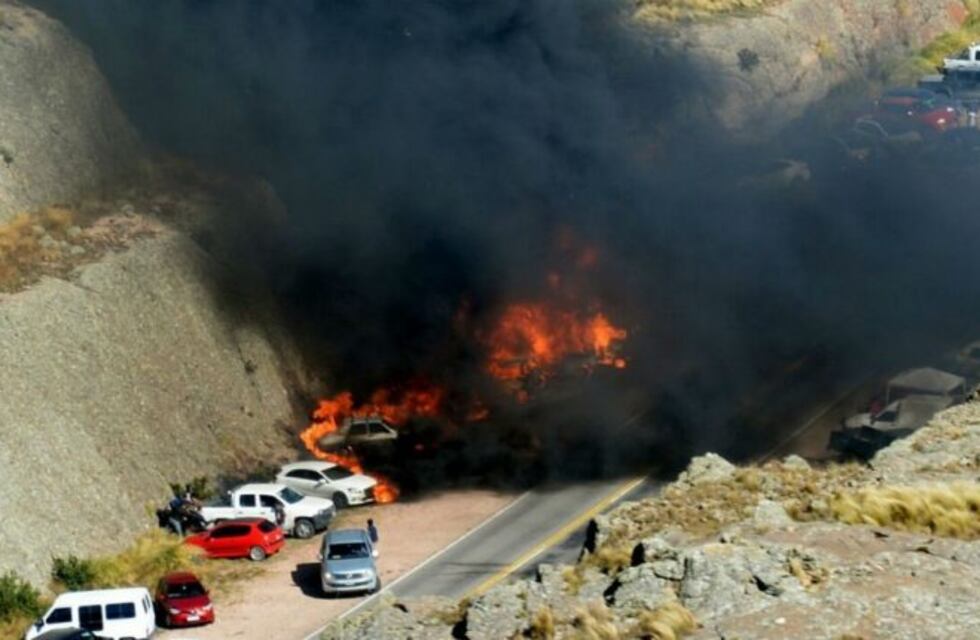 Imputan a los acusados de incendiar autos en el Rally