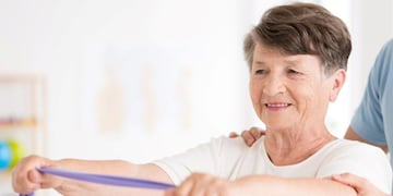 Adulto mayor, cuidado postural