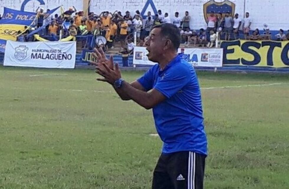 Terminó el ciclo del técnico que es el "Fergusson de la Liga Cordobesa"