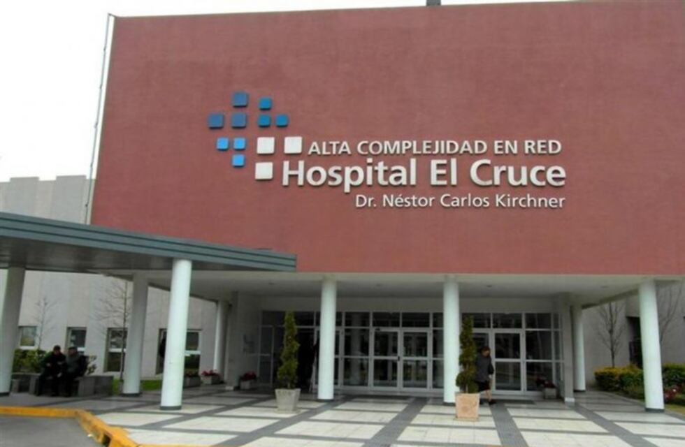 Ingeniero Budge: un niño de ocho años jugaba en el patio de su casa y fue alcanzado por una bala perdida