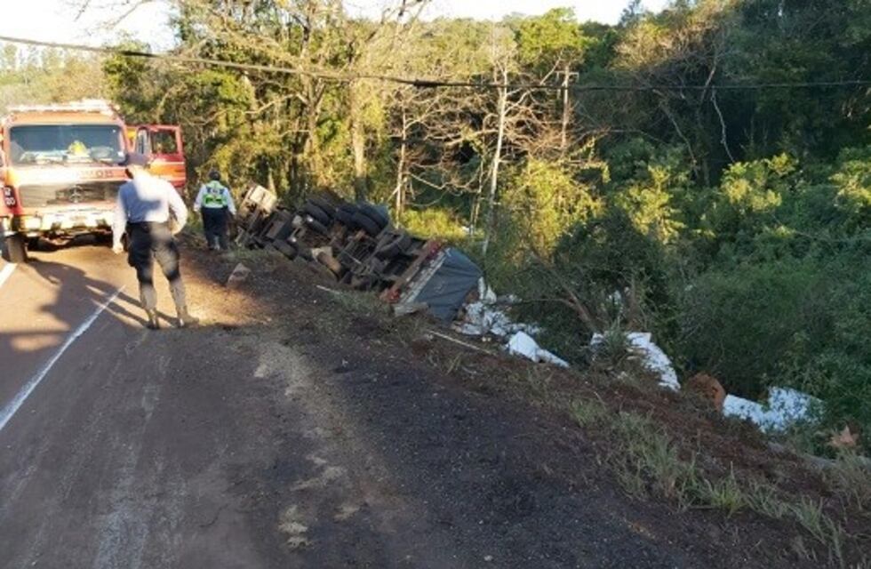 Colonia Victoria: falleció tras despistar el camión que conducía