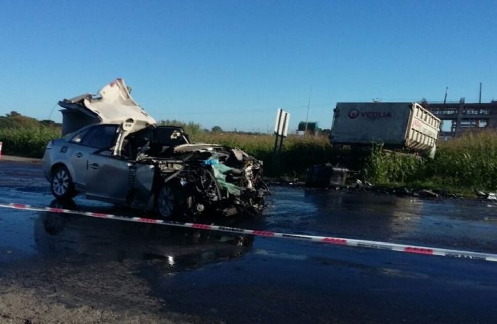 Choque entre un auto y un camión dejó un muerto en la ruta 16 a la altura de Alvear
