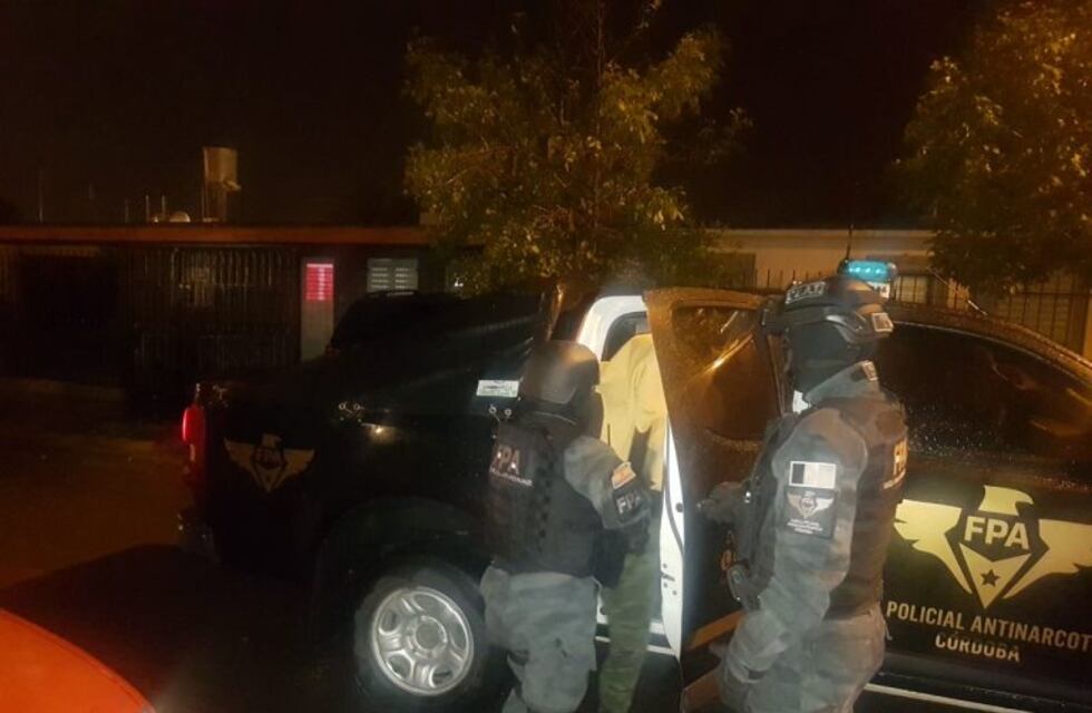 Dos detenidos por operativo anti drogas en Estación Juárez Celman