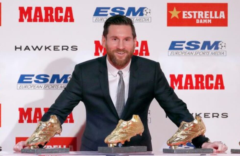 Messi fue homenajeado por cuatro niños al recibir su quinta Bota de Oro