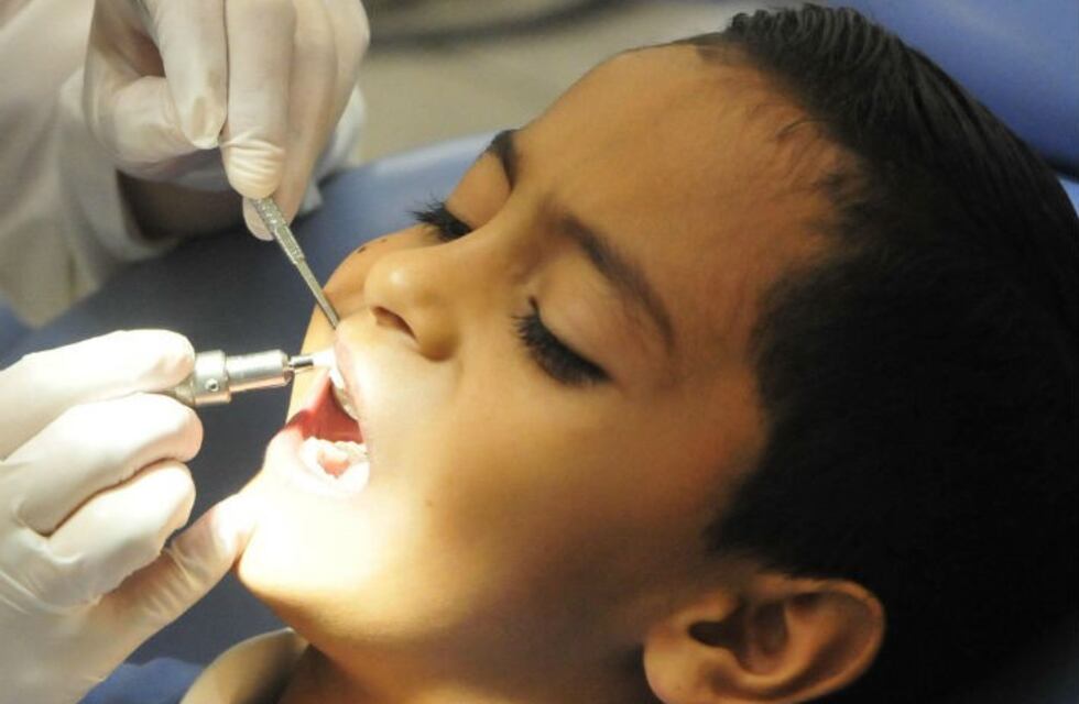 El Móvil Odontológico va a las piletas municipales