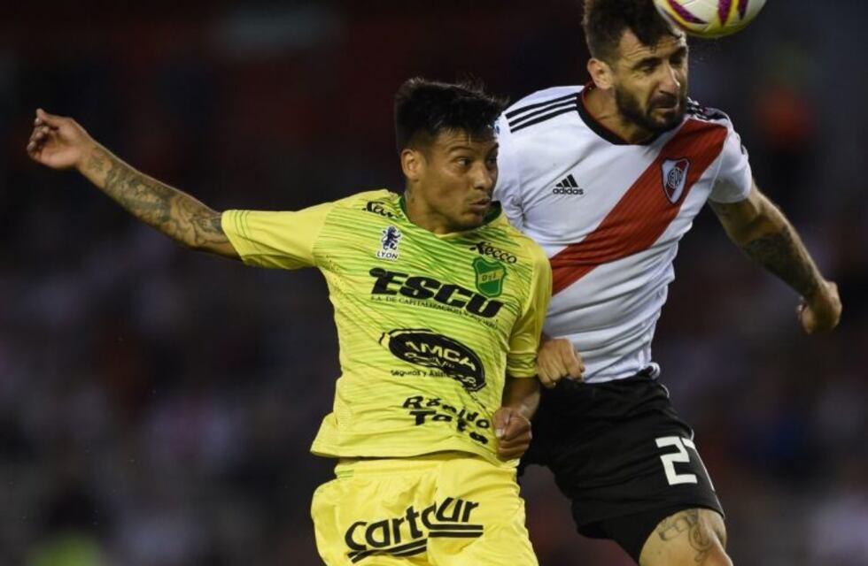 Defensa y Justicia le ganó a River en el Monumental y es el único escolta de Racing