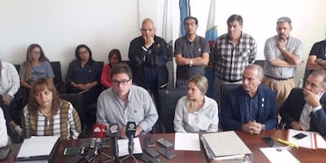 Luis Martínez, uno de los apoderados del PJ sanluiseño, encabezó el encuentro con la prensa\u002E Foto: El Diario de la República\u002E