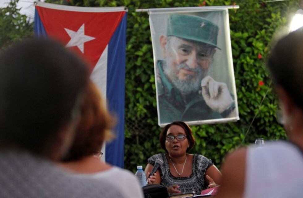 Cuba debate su Constitución en el cumpleaños de Fidel
