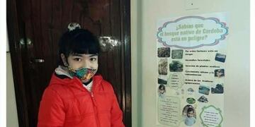 La pequeña Giuliana de Casa Grande luego de dialogar con la presidenta comunal\u002E (Foto: Facebook / Comuna Casa Grande)\u002E