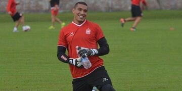 Ignacio Arce, arquero de San Martín de Tucumán (Foto: Prensa de San Martín)\u002E