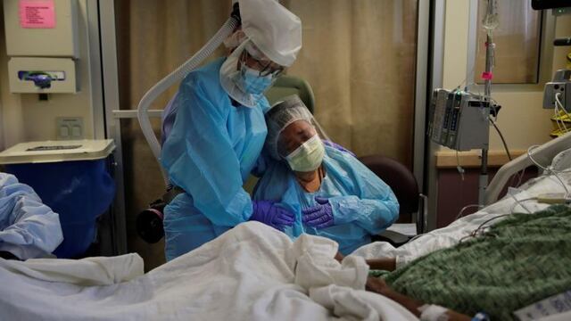 Con el récord de contagios en la semana, las camas críticas casi duplican el porcentaje de ocupación (La Voz).