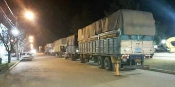 Tres de los camioneros detenidos fueron controlados en la localidad de Del Campillo\u002E (Foto LV16 Radio Río Cuarto)
