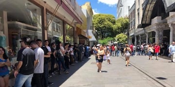 La baja en las ventas aceleraron la liquidación de verano\u002E (Archivo)