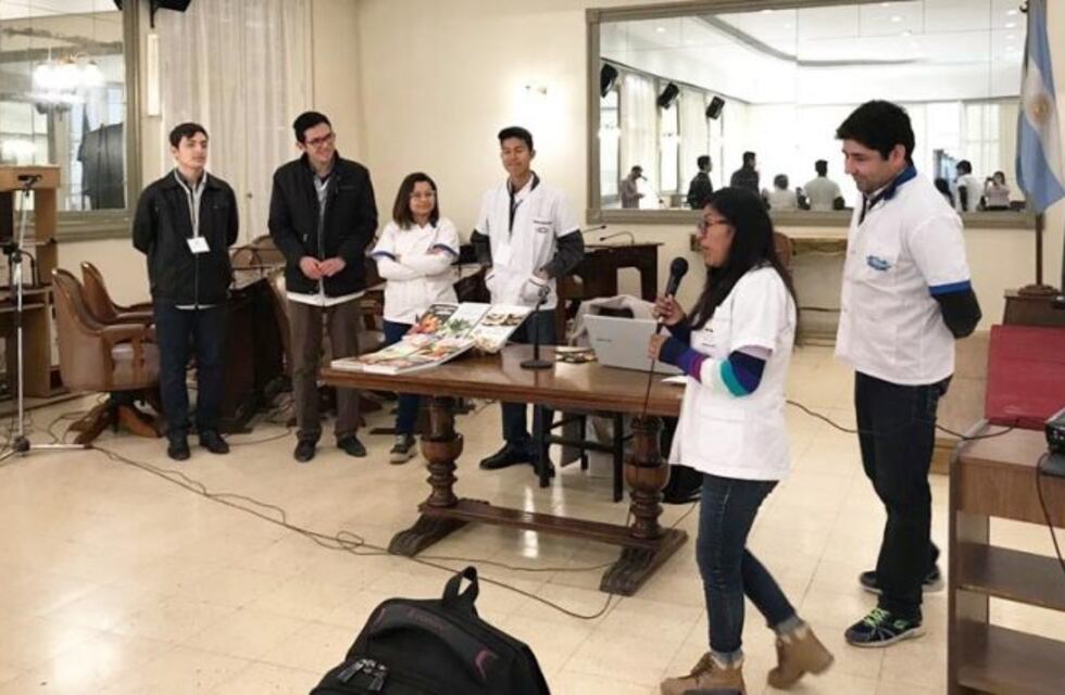 Estudiantes de Enfermería dieron una charla sobre alimentación saludable