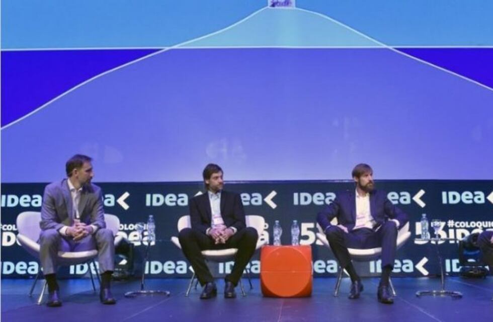 Video: la Generación Dorada en el Coloquio de IDEA