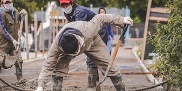 Se está trabajando en el levantamiento de los 454 metros cuadrados de hormigón en mal estado.