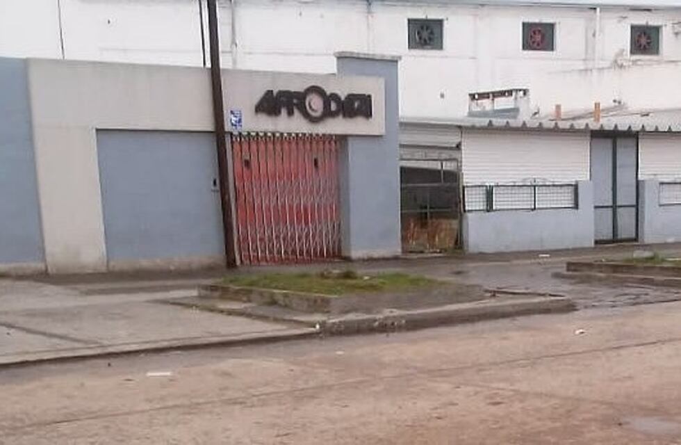 Con una botella cortada adolescente asesinó a un joven a la salida de un boliche