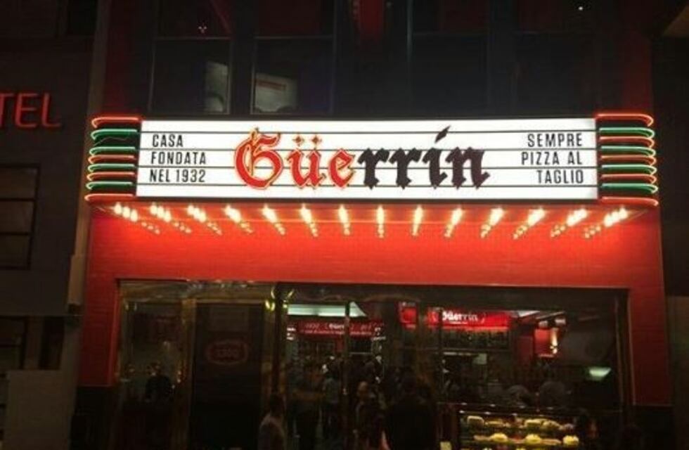 Salvaje robo a la tradicional pizzería Güerrin: al gerente le clavaron ganchos en la oreja
