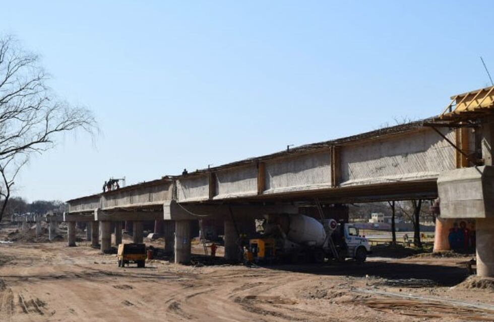 En nuevo puente de Río Cuarto registra un avance de obra del 60%