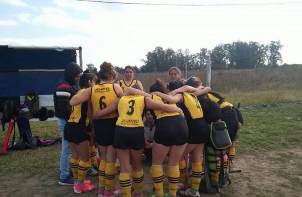 El Centro Vecinal San Miguel volvió a la pre temporada en hockey femenino