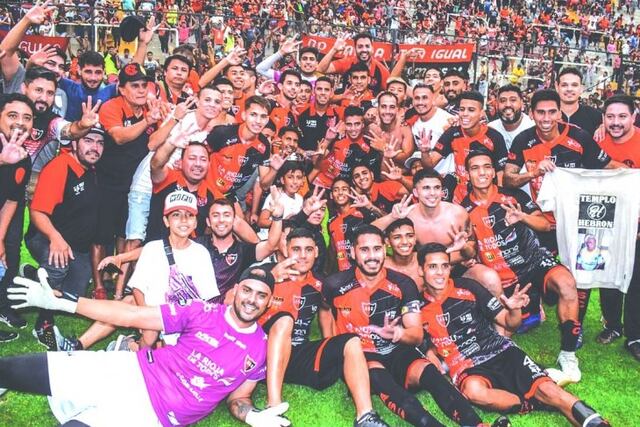 Andino se consagró tricampeón de la liga riojana de fútbol