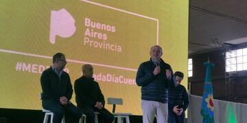Mariano Uset en la apertura de la Mesa Distrital de Educación