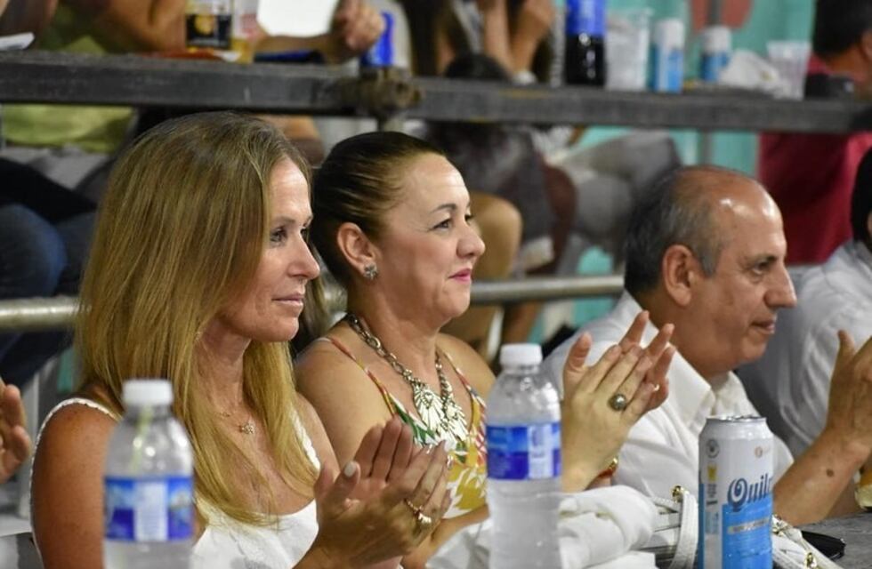 Concejal y esposa de intendente entrerriano rompió la cuarentena para recibir a un peluquero en su casa
