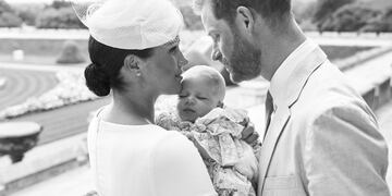 Meghan Markle y Harry publicaron una imagen que generó polémica: ¿usaron Photoshop?