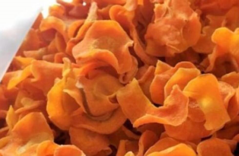 Fabrican snacks con zanahorias de descarte