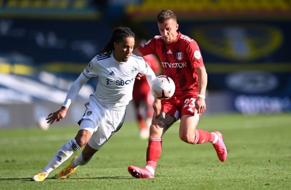 El Leeds de Bielsa consiguió su primer triunfo en la Premier al derrotar 4 a 3 al Fulham