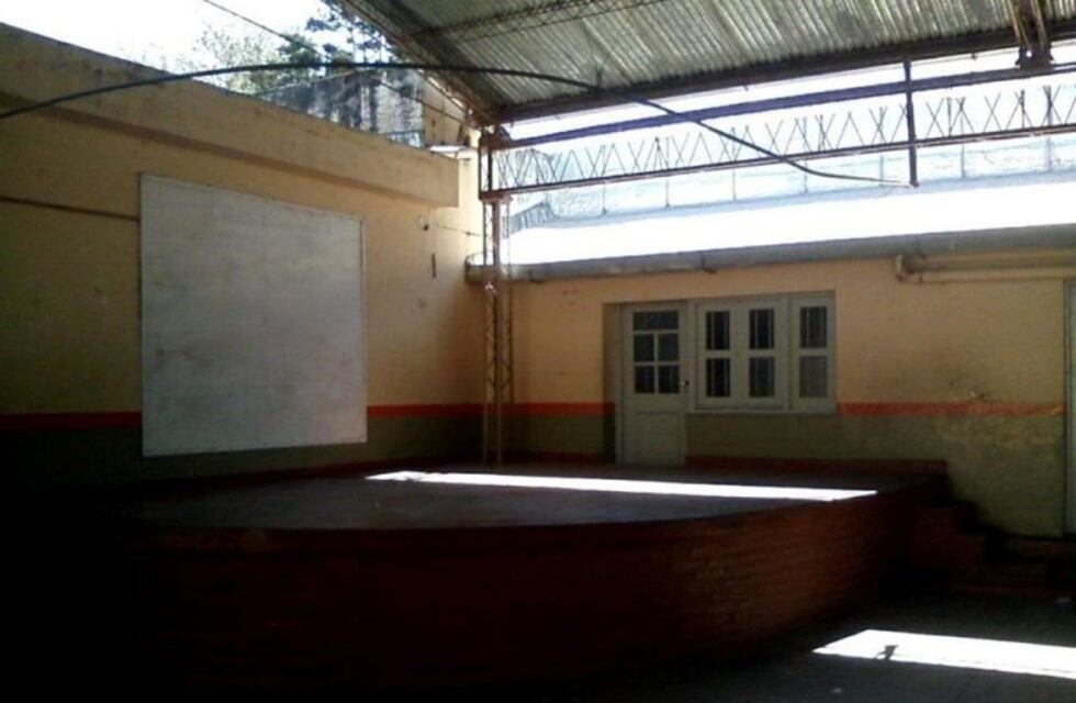 Roban por sexta vez una escuela en La Calera