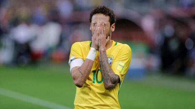 Brazil's Neymar celebrates scoring his side's 2nd goal against Paraguay during their 2018 World Cup qualifying soccer match at the Arena Corinthians Stadium in Sao Paulo, Brazil, Tuesday, March 28, 2017. (AP Photo/Nelson Antoine) san pablo brasil neymar eliminatorias campeonato mundial 2018 futbol futbolistas partido seleccion brasil paraguay