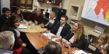La ministra Zigarán presidió la reunión con la delegación del Gobierno de Santa Fe\u002E