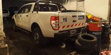 Camioneta con logo en Orán\u002E (Web)