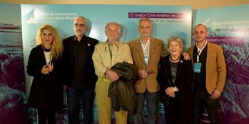 Ricardo Aronovich (2° desde la izq\u002E) en Jujuy