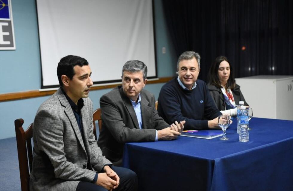 El municipio y UCSE DAR firmaron un convenio para prácticas profesionales en el ámbito del Estado local