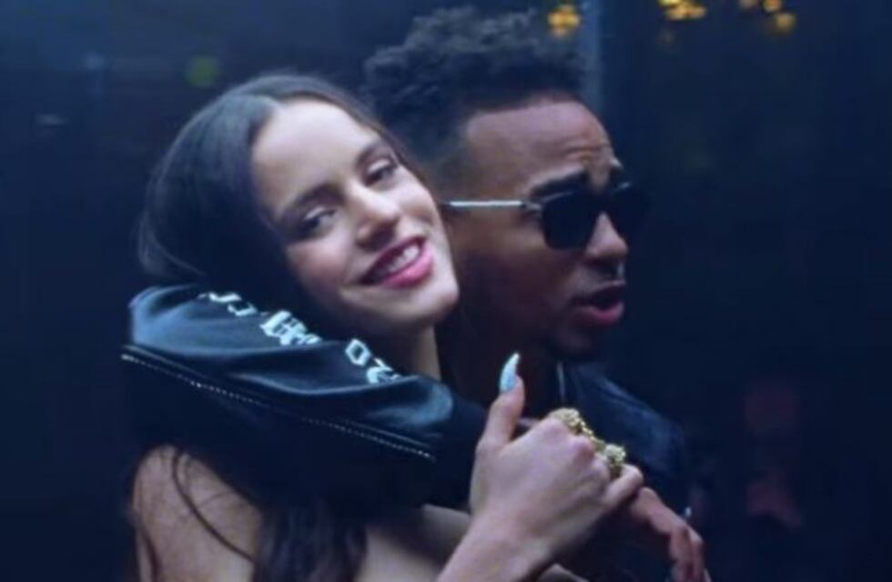 El curioso detalle en los pantalones que Rosalía uso en su último videoclip