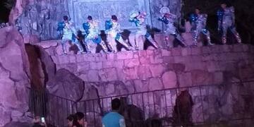 Indignación de los Gauchos de Güemes con los caporales que se subieron al Monumento