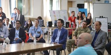 Cavo en reunión con miembros de la Justicia y el COE\u002E