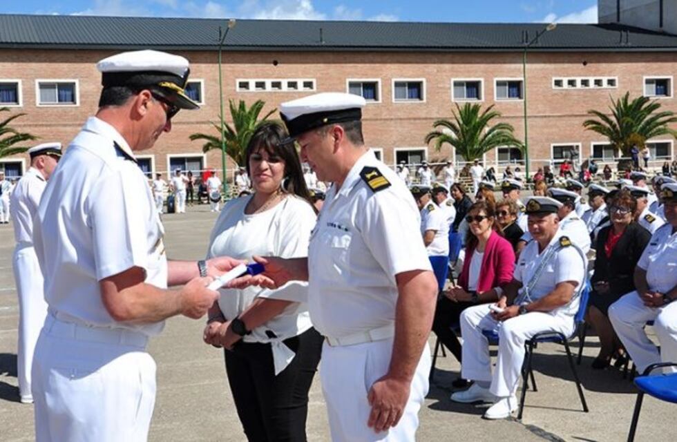 Puerto Belgrano: 57 suboficiales pasaron a situación de retiro
