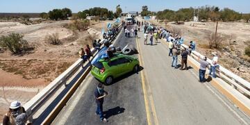 Corte de agropecuarios mendocinos sobre la Ruta 7, límite con San Luis\u002E