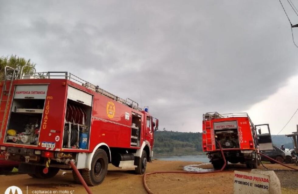 Un incendio afectó el club de Pesca de Puerto Iguazú