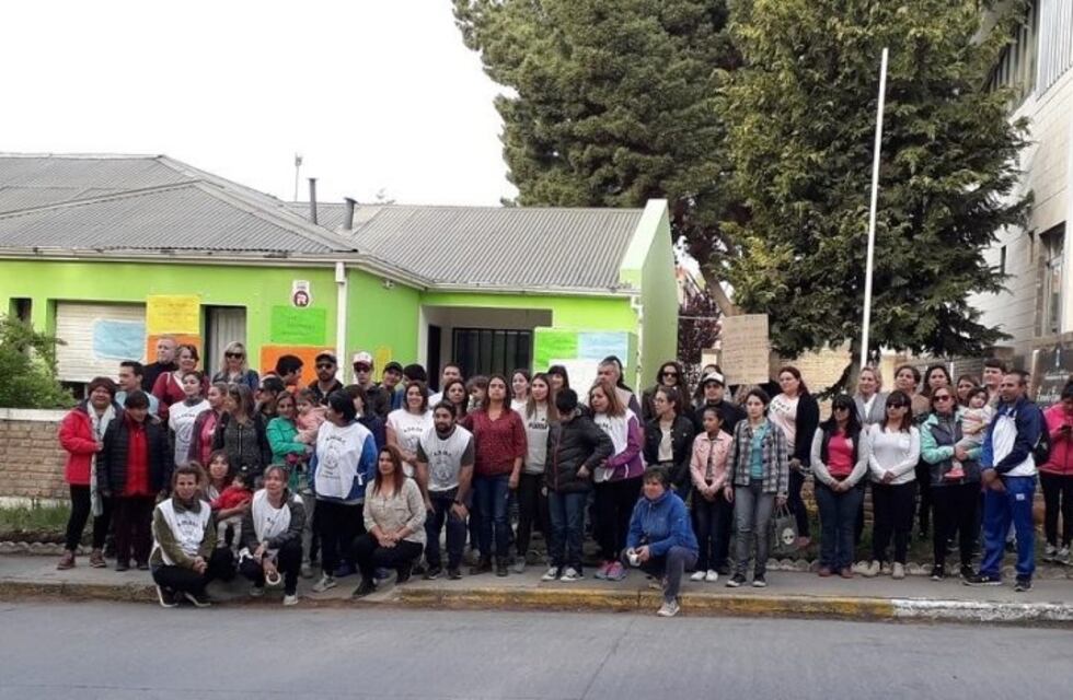 Nueva marcha por la Escuela Especial