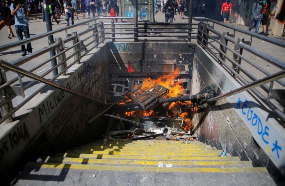 El Gobierno chileno elevó a 19 la cifra de fallecidos por las protestas