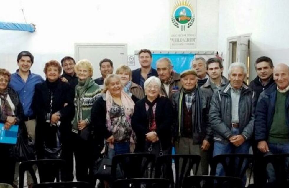La Provincia entregó aportes por 140 mil pesos a centros de jubilados y vecinales